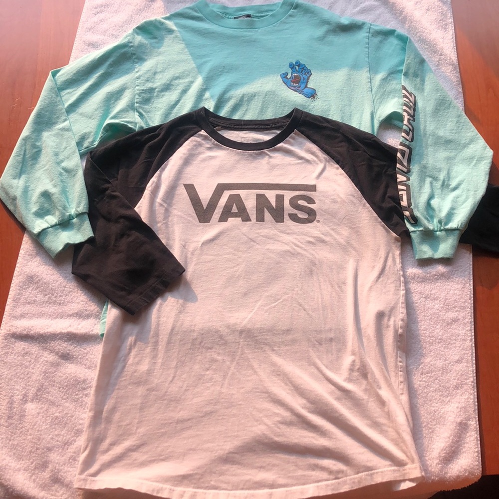 2 men’s long sleeve cotton tees Vans & Santa Cruz